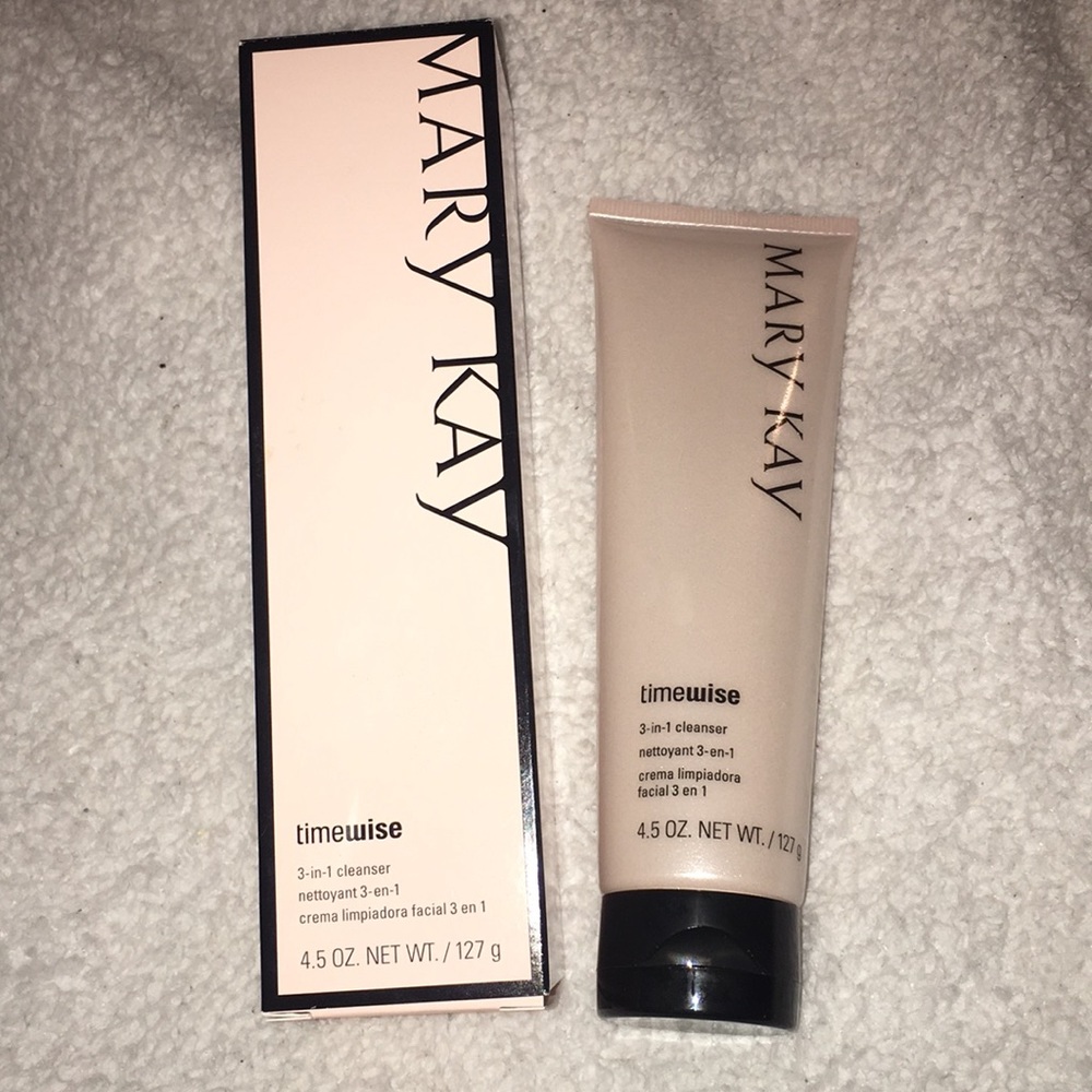 Mary Kay timewise 3-in-1 cleanser💜
